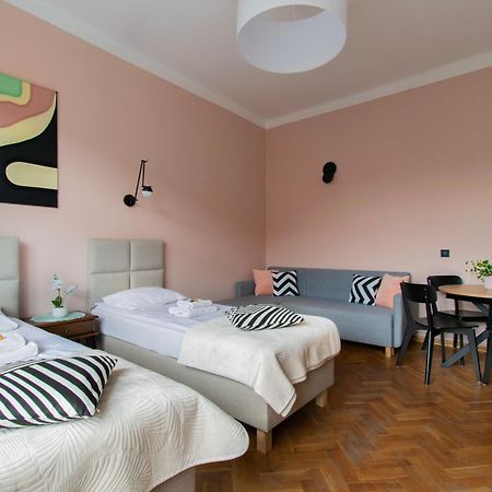 Central Apartments Warszawska Street Краков Экстерьер фото