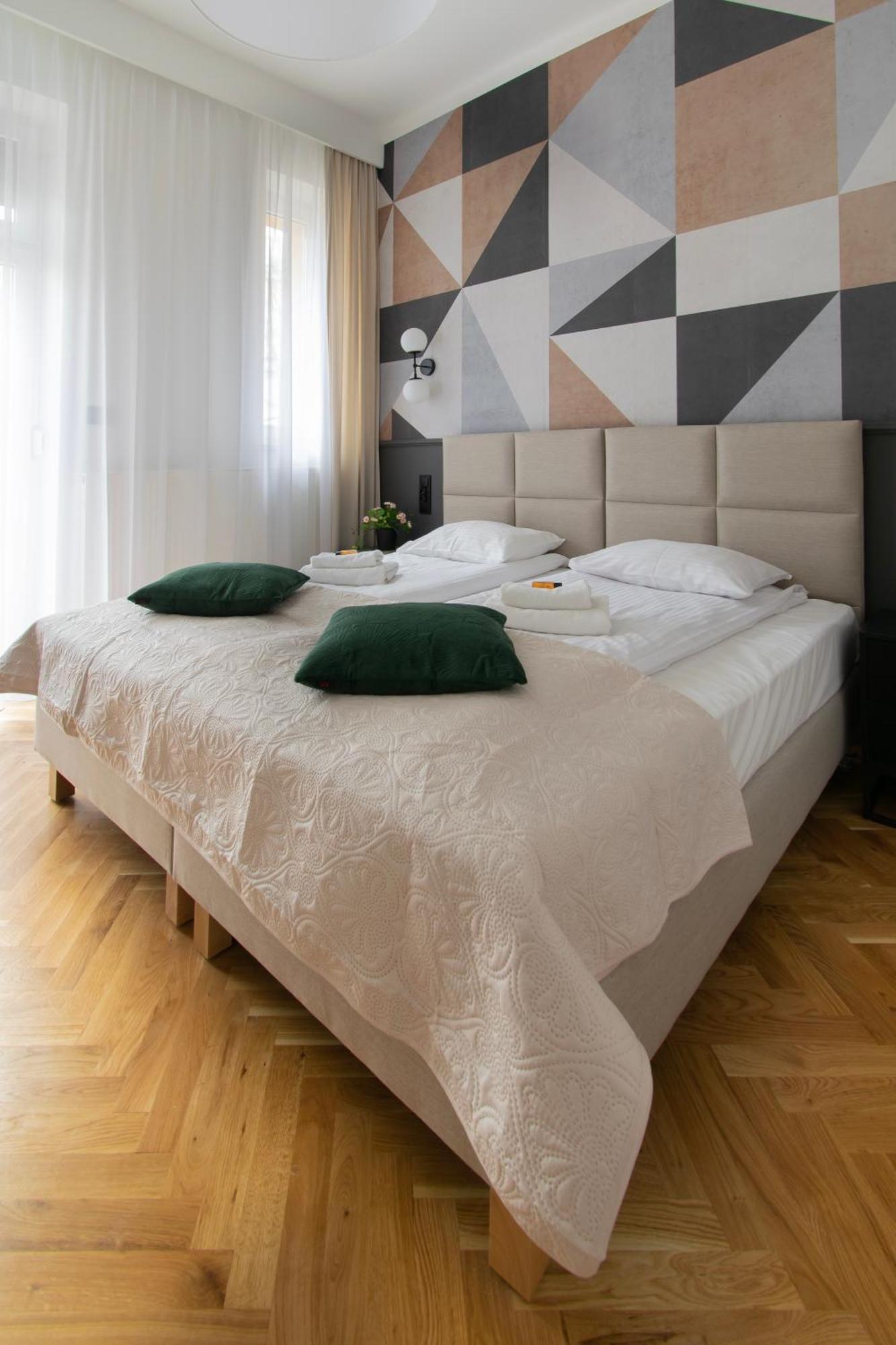 Central Apartments Warszawska Street Краков Экстерьер фото